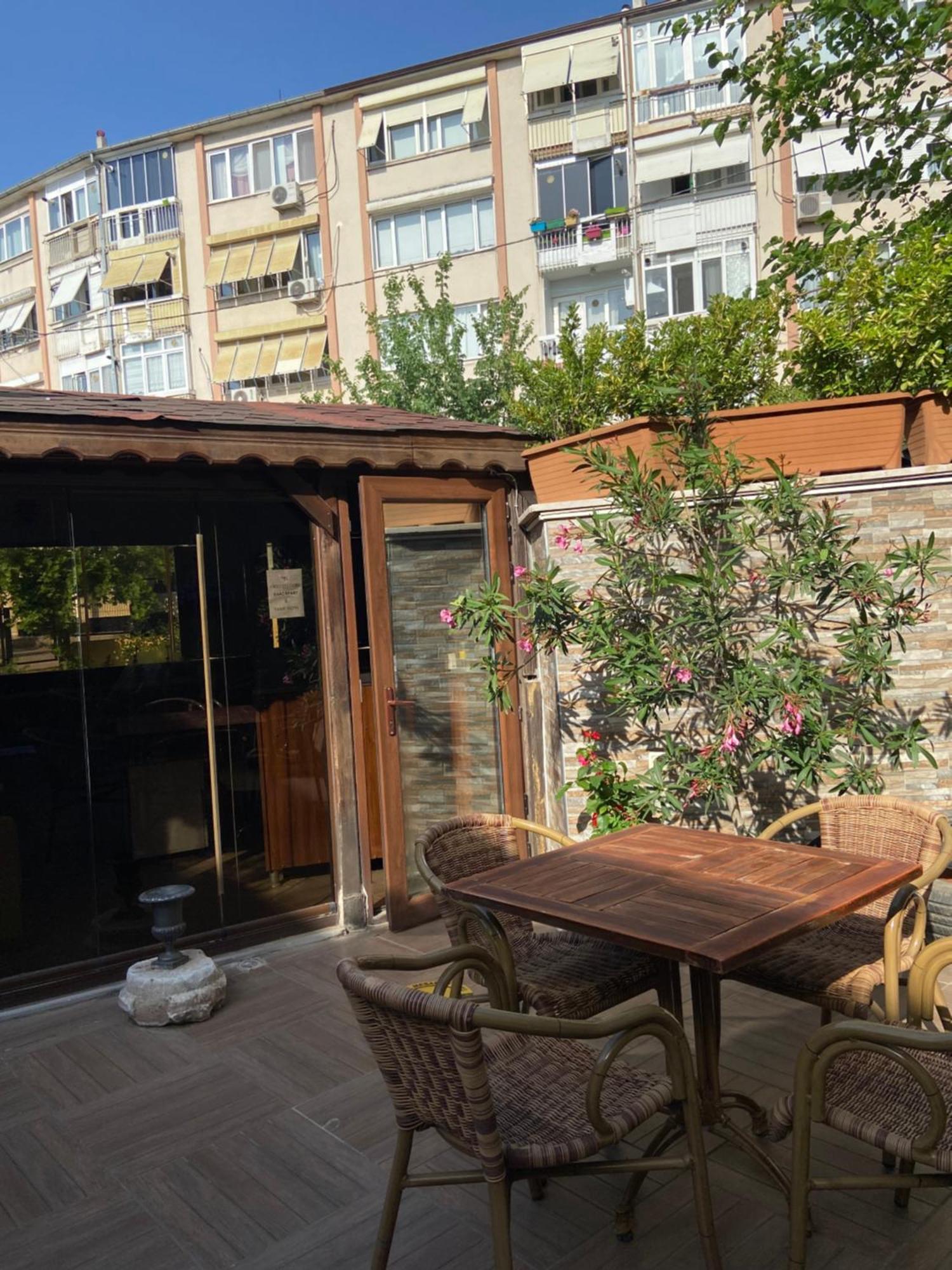 Araz Apartment *